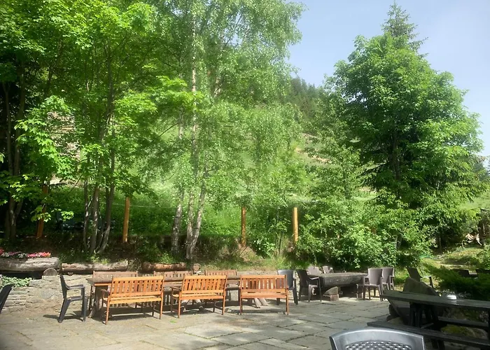A L\'Hostellerie Du Paradis