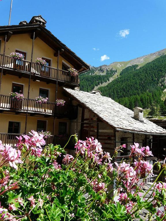 A L'hostellerie Du Paradis Hotel