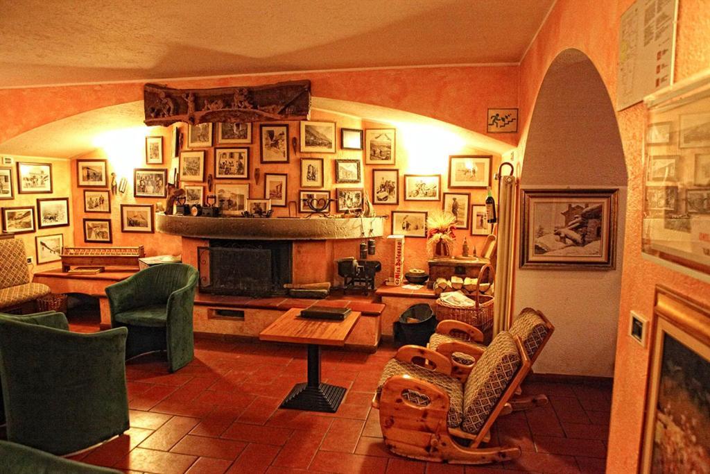 Hotel A L'hostellerie Du Paradis 3*